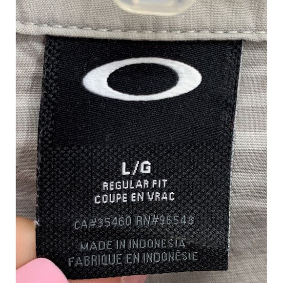 Men's Oakley Button up Striped Shirt - Picture 2 of 4